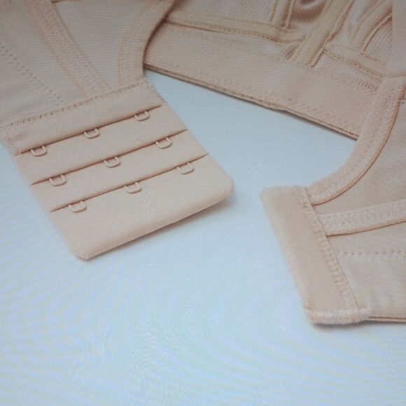 New 48D WingsLove High Support Non Padded Lifting And Shaping Sports Bra - Picture 5 of 10